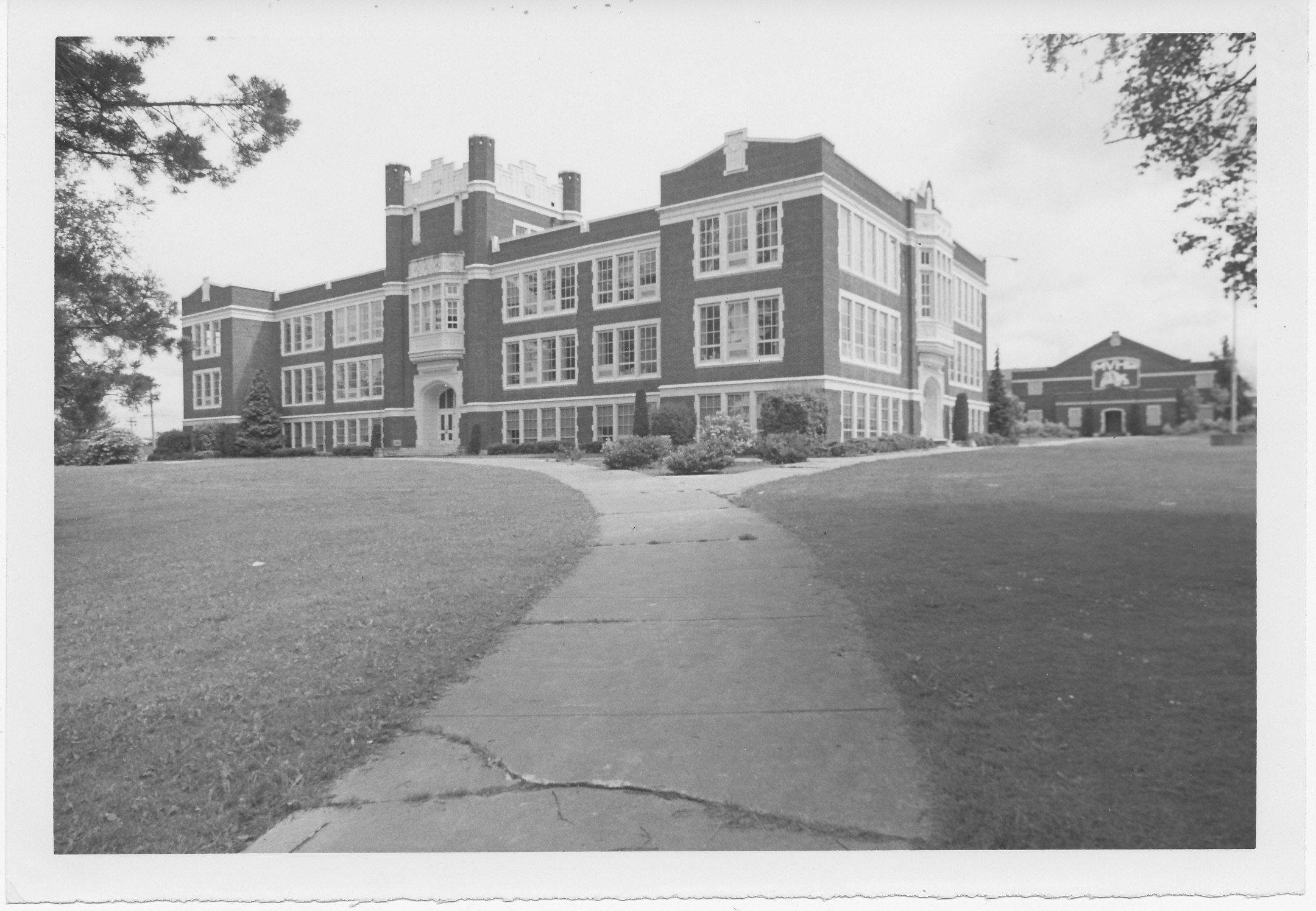 High School 
